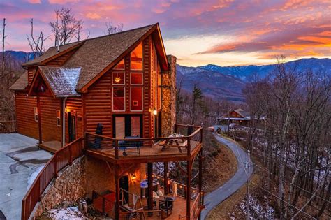 10 Best Smoky Mountains Getaways For A Perfect Cabin Vacation In 2020