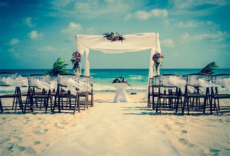 10 Expert Tips For Planning Your Destination Wedding The Brilliance Com Blog