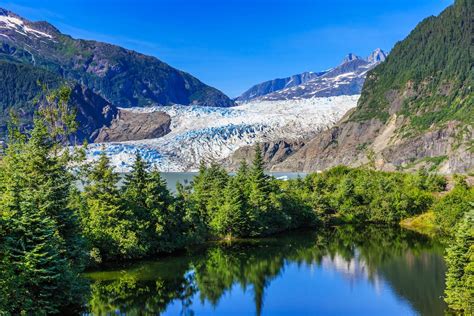 14 Best Places To Visit In August Usa Summer Vacation Ideas