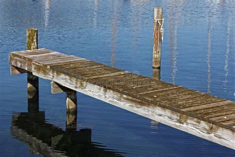 20 421 Water Over Dock Images Stock Photos Vectors Shutterstock