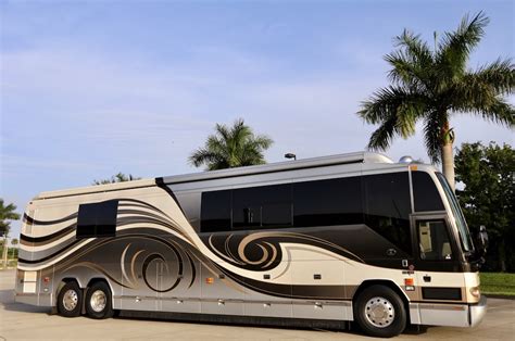 2005 Prevost Featherlite H3 45Double Slide C 219