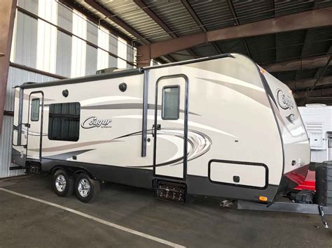 2016 Used Keystone Cougar Half Ton 24Sabwe Travel Trailer In California