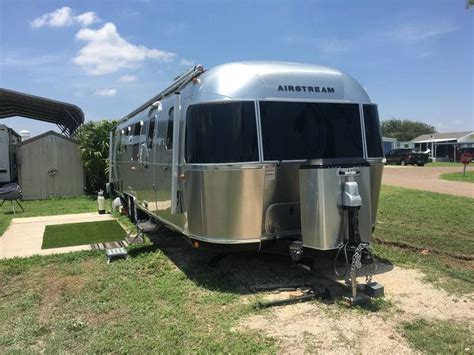 2018 Airstream Classic 33Fb For Sale By Owner Kennard Tx Rvt Com