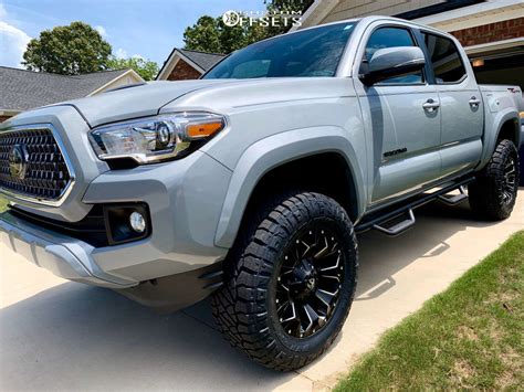 2018 Toyota Tacoma With 18X9 1 Fuel Assault And 285 65R18 Nitto Ridge