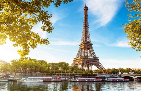 23 Best Things To Do In Paris The Wandering Girl Paris Travel Tips