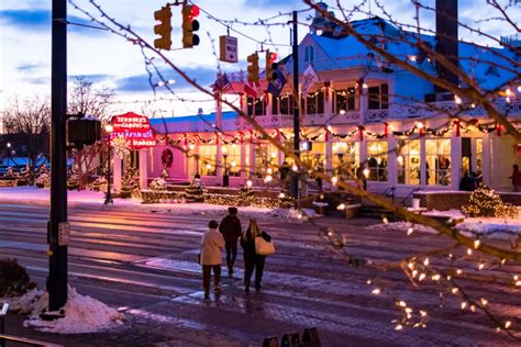 25 Best Christmas Getaways To Celebrate The Season