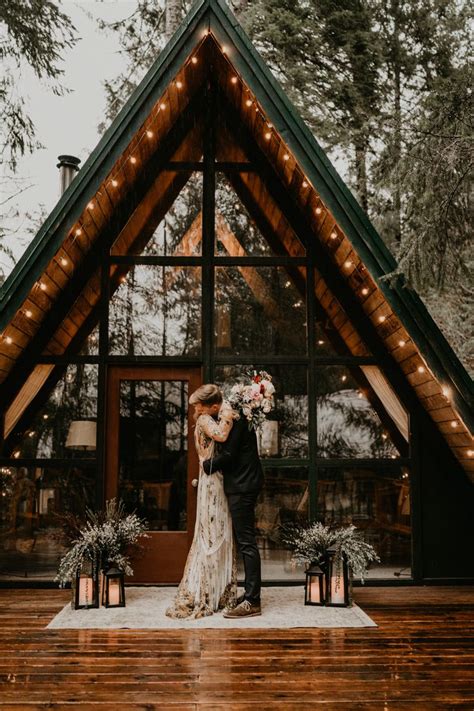 27 Stunning Destinations That Will Make You Want To Elope Cabin