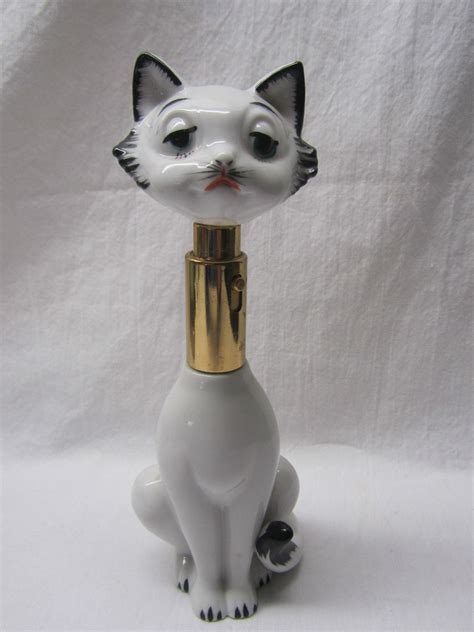 36 Cats Cats Perfume Bottles Ideas Cat Perfume Perfume Bottles Perfume