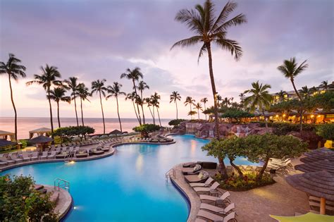 4 Resorts Travel Agents Love 1 Emerging Resort For 2017 Gogo