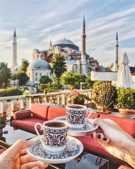 43 Best Winter Destinations To Enjoy Christmas Holiday Best Winter Destinations Istanbul