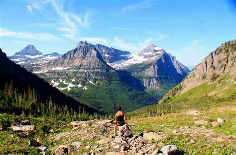 5 Best Hikes In Glacier National Park Easy Moderate And Strenuous Day Hikes Nomads With A