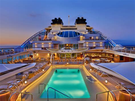 5 Best Luxury Cruises For The Ultimate Maritime Adventure