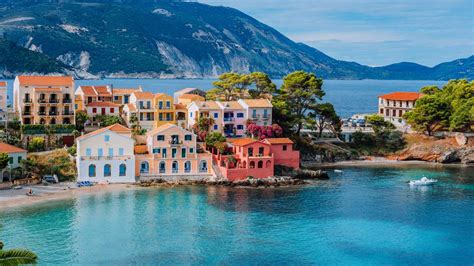 5 Greek Islands You Need To Experience