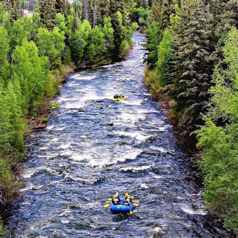 5 Places To Visit For The Best Whitewater Rafting Adventure