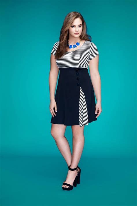 5 Plus Size Striped Dresses For Christmas That You Will Love