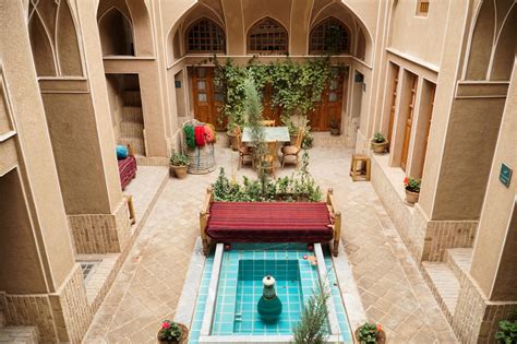 5 Ways To Book Hotels In Iran