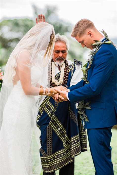 6 Mesmerizing Hawaiian Wedding Traditions Wedded Wonderland