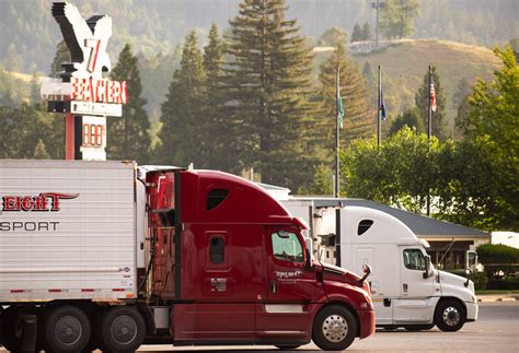 7 Feathers Truck Stop