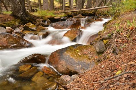 7 Short And Sweet Fall Hikes In Idaho With A Spectacular End View