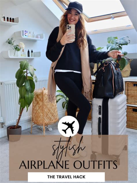 7 Stylish Airplane Outfits Inspo For Comfy Women S Travel Outfits The Travel Hack