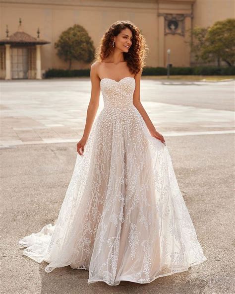 7 Wedding Dress Trend That Will Be Everywhere In 2023 Moonlight Dress