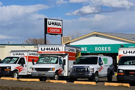 70 Movers Uhaul Stock Photos Pictures Royalty Free Images Istock