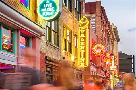 8 Best Stops On The Nashville To Memphis Drive