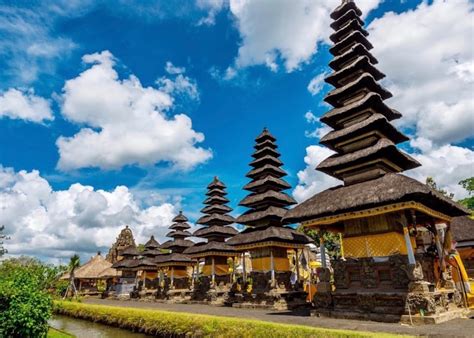 8 Must Visit Templi Ind A Bali Honeycombers Bali Onyx