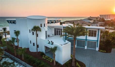 9 8 Million Newly Built Beachfront Mansion In Destin Fl Homes Of The Rich