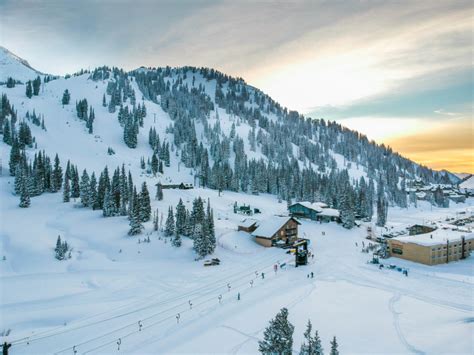 9 Best Things To Do On A Ski Trip To Alta Utah Complete Guide