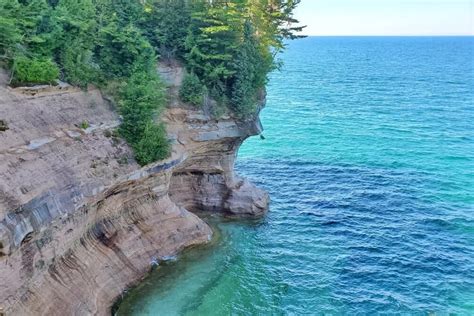 9 Places To Visit In Upper Peninsula Circle The Up Michigan Road Trip