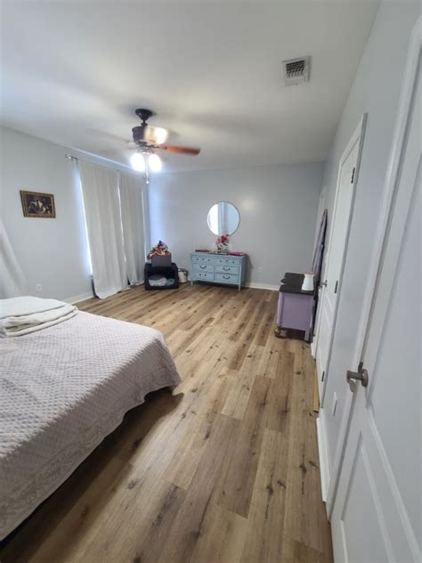 980 Airport Rd Unit B Destin Fl 32541 Room For Rent In Destin Fl