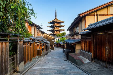 A Guide To Gion District In Kyoto Must See Attractions Popular