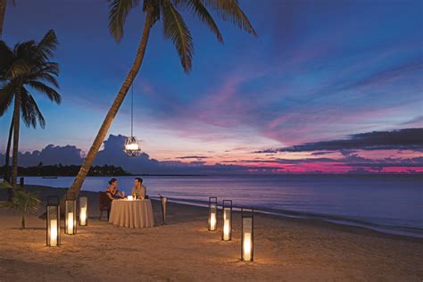 A Romantic Dinner For Two On The Beach Under A Cotton Candy Sky In Akumal Dream Honeymoon