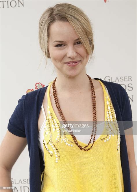 Actress Bridgit Mendler Poses At The 21St Annual A Time For Heroes