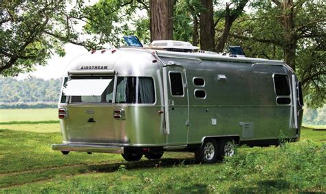 Airstream Unveils New Off Grid Ready Globetrotter Trailer Airstream Travel Trailers Airstream