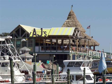 Aj S Seafood Oyster Bar Aj S High And Dry Marina In Destin Ga