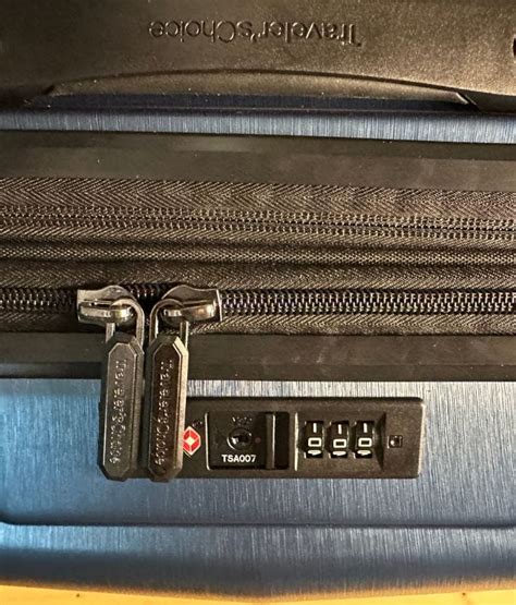 An Honest Travelers Choice Luggage Review Is It Worth It Gte