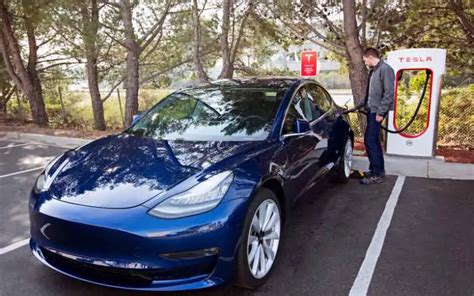 An Ultimate Guide To Stop Tesla Charging 2024