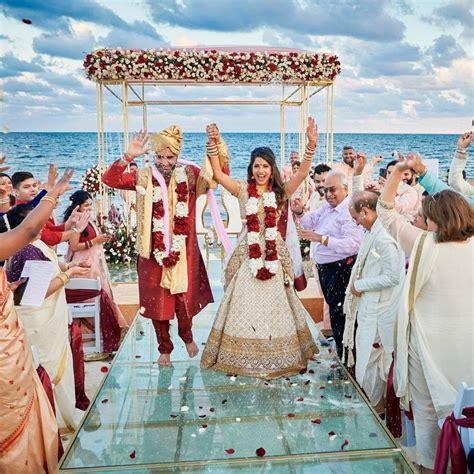 Anuj And Shruthi The Grand At Moon Palace Indian Destination Weddings