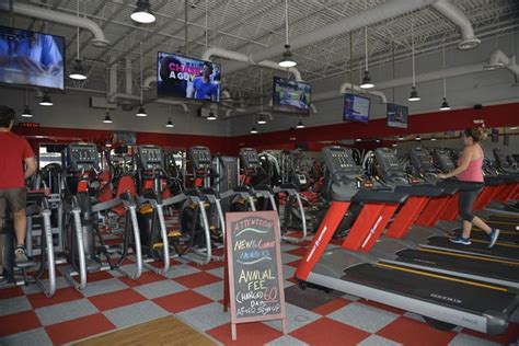 Anyone Can Come In New Destin Gym Promotes Fitness For All Ages