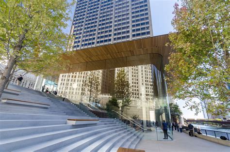 Apple Michigan Avenue Buildings Of Chicago Chicago Architecture Center