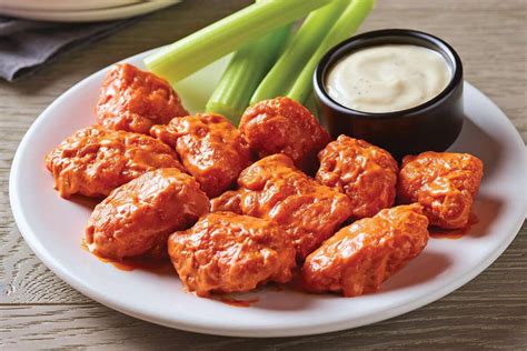 Applebee Amp 39 S Is Selling Boneless Wings For 25 Cents Each Because There Are So Many Sports On Right