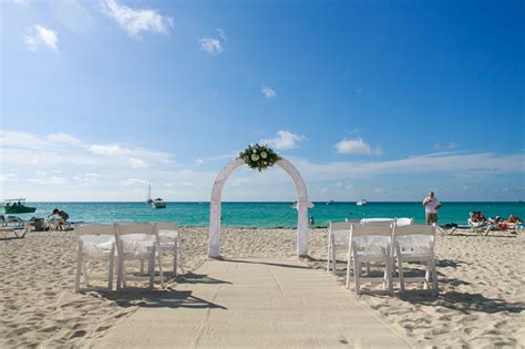 Aruba Destination Wedding At Riu Palace Aruba Copyright Winklaar