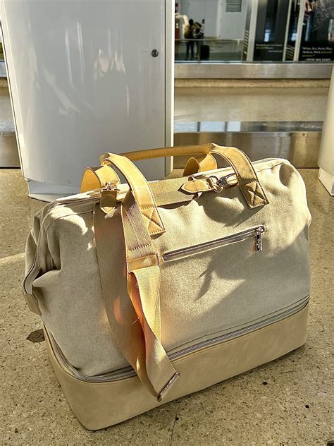 B Is Weekender Bag Review Popsugar Smart Living