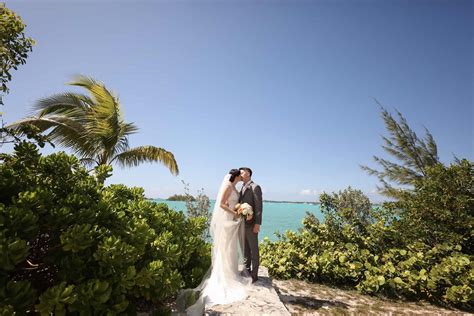 Bahamas Beach Weddings Tips For The Perfect Experience Chic Bahamas Weddings