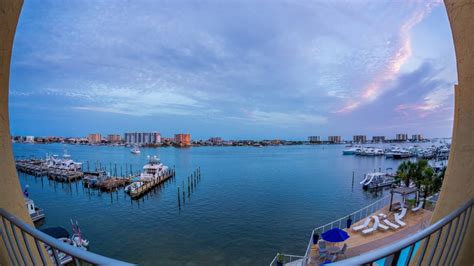 Balcony View Downward Picture Of Inn On Destin Harbor Destin