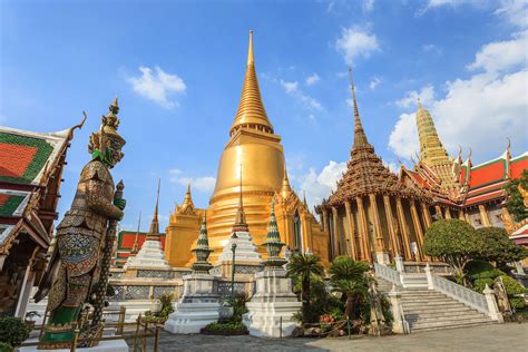 5 Must See Bangkok Destinations