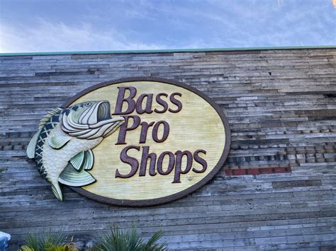 Bass Pro Shop 35 Photos 37 Reviews Outdoor Gear 4301 Legendary