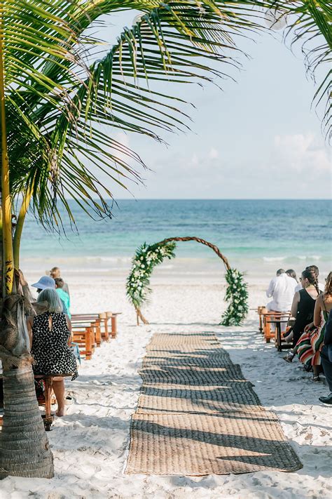 5 Beach Wedding Tips